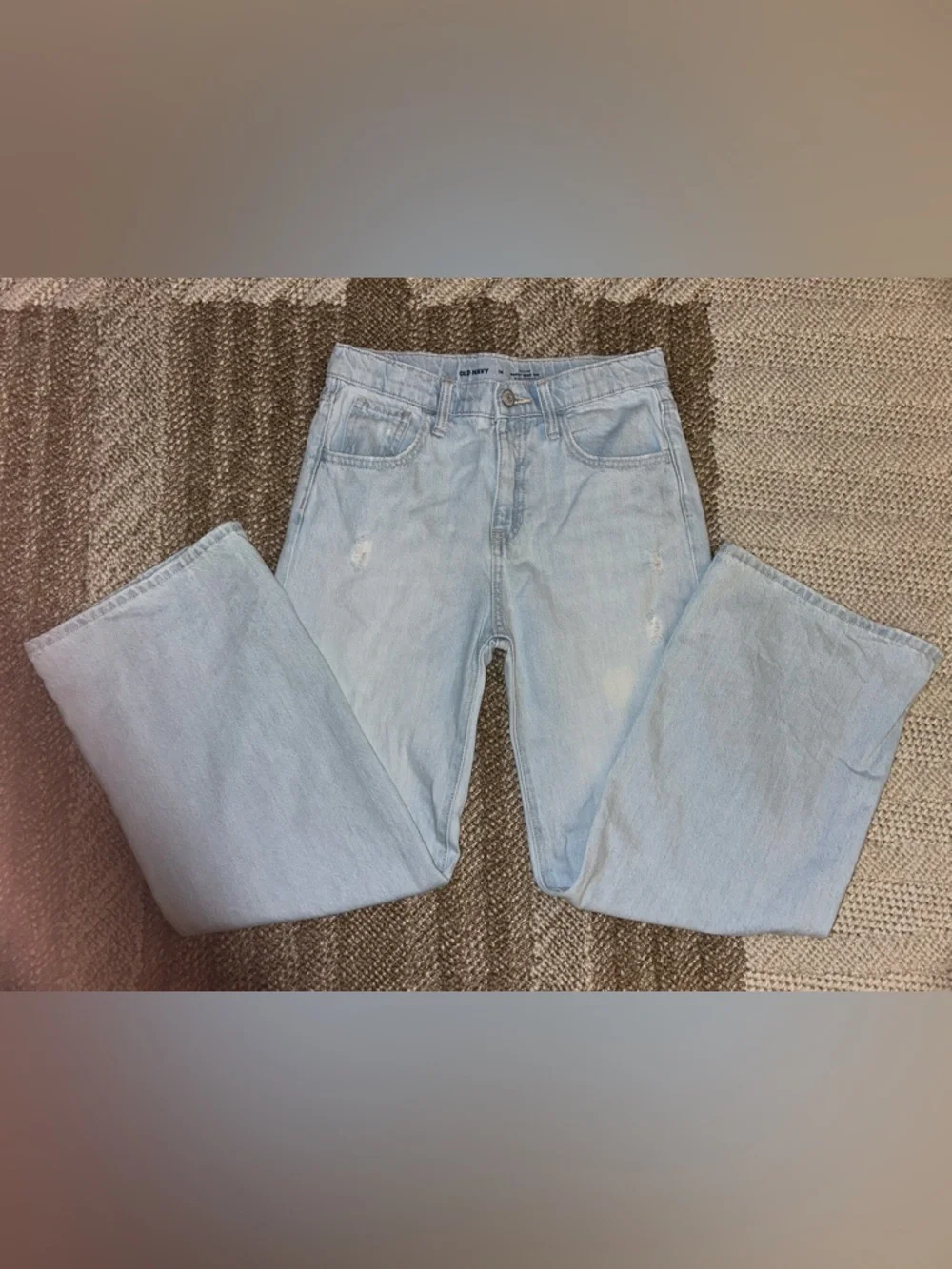 Old Navy Light Blue Wide-Leg Baggy Distressed Jeans